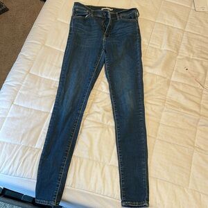 Levi’s Super Skinny High rise jeans